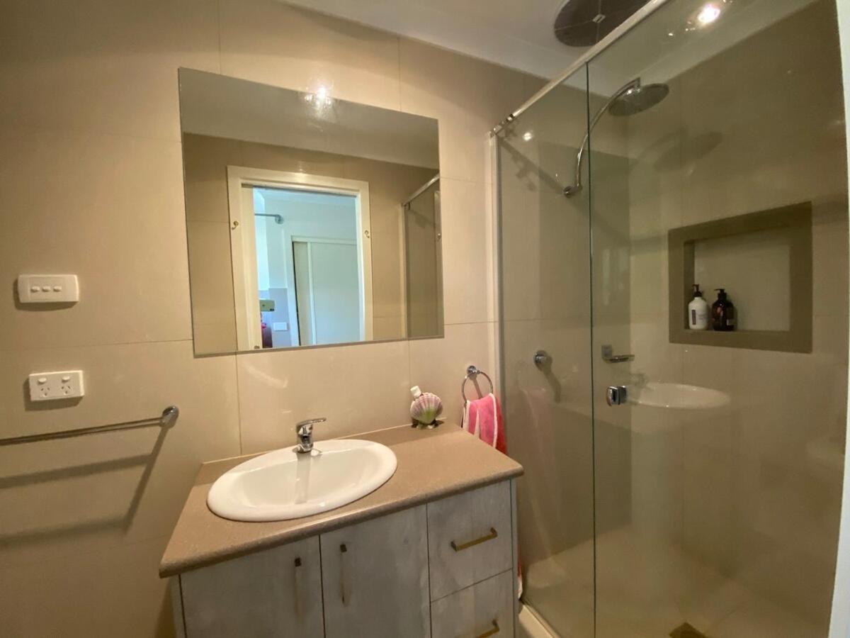 Sunny 2 Bedroom Cottage, Pets Welcome, 400M To Beach Ventnor Exteriör bild